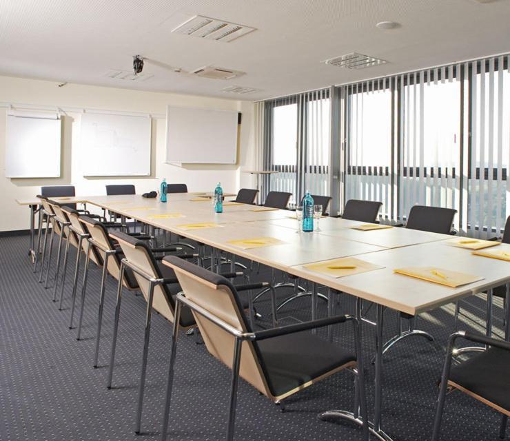 Отель Qualitel Wilnsdorf Экстерьер фото